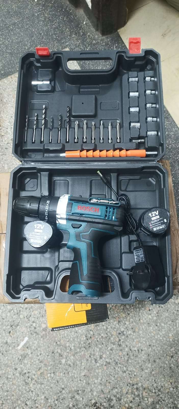 Bosch drill set