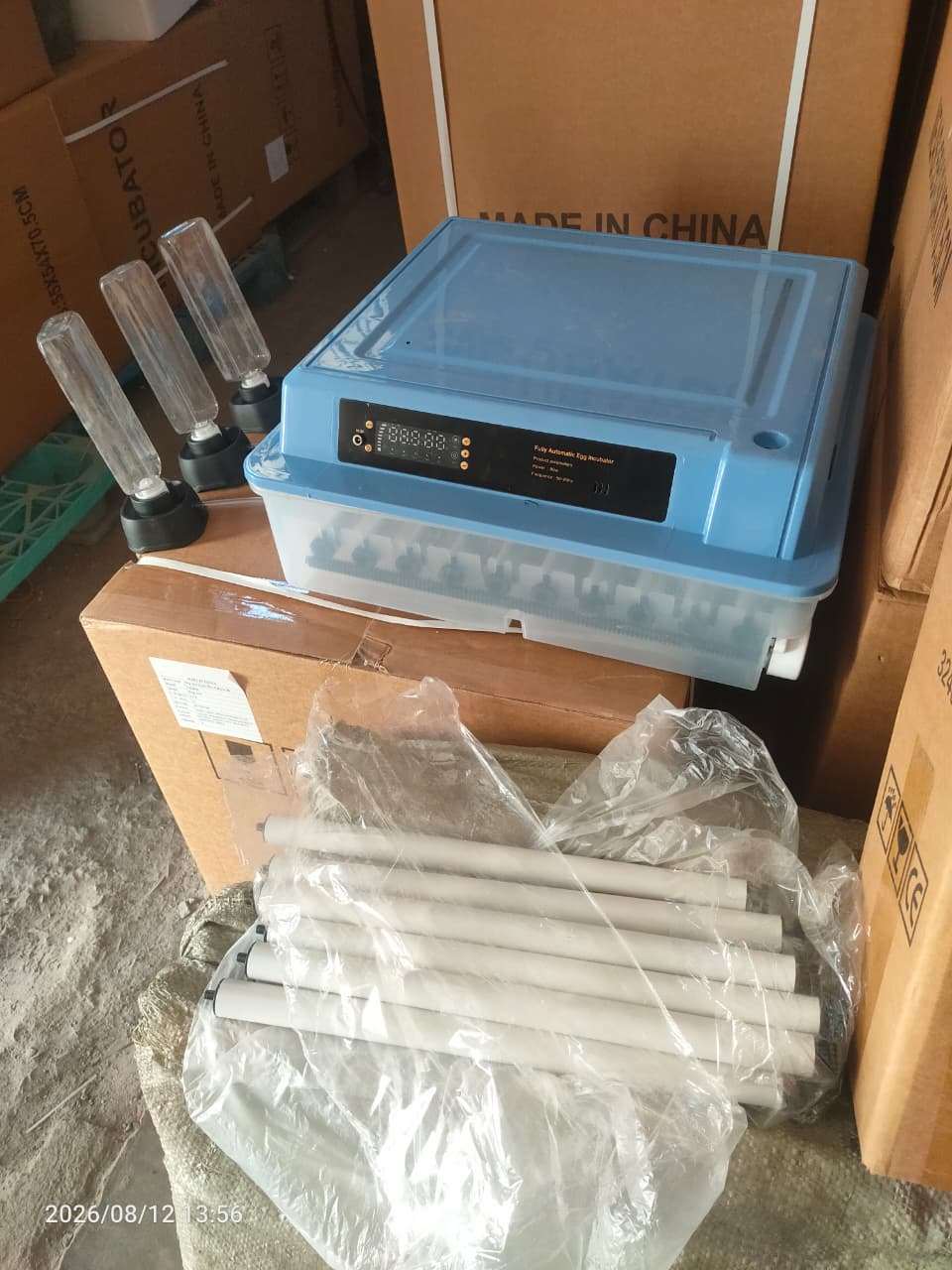 64 Eggs Incubator