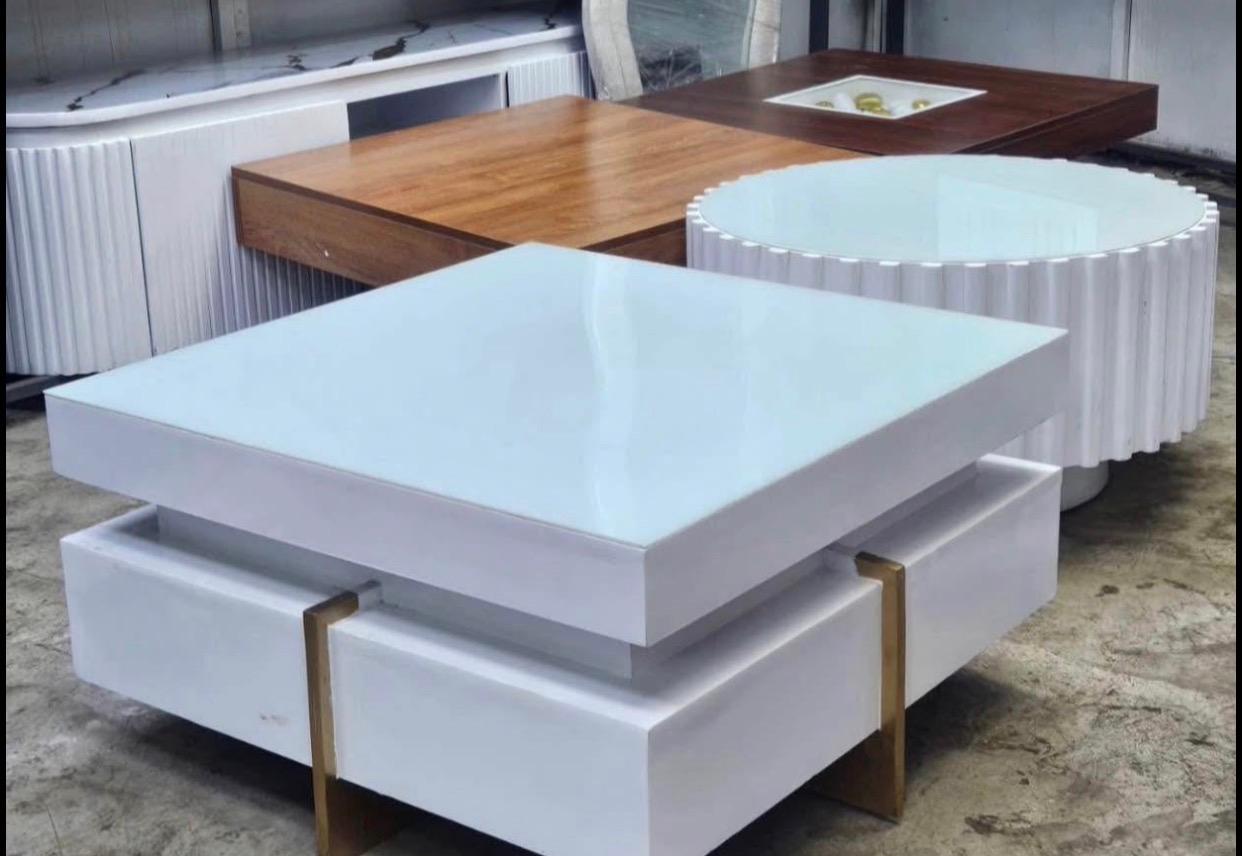 Readily available coffee table