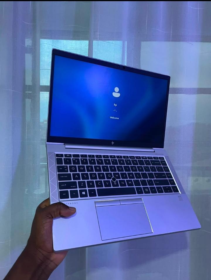 HP EliteBook 845 G7 14" FHD - AMD Ryzen 5 Pro - 8GB RAM 256GB SSD - Free Bag