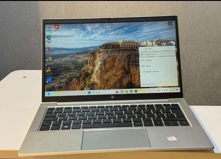 HP EliteBook 835 G7 13.3" FHD - AMD Ryzen 5 Pro - 8GB RAM 256GB SSD - Win 11 Pro
